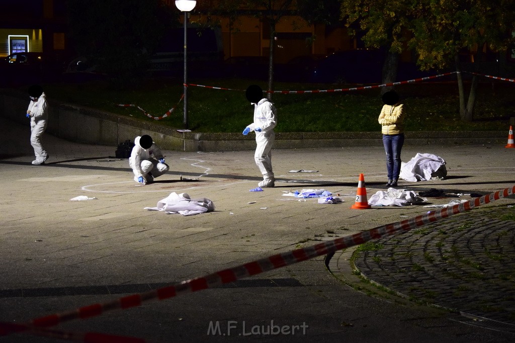 Einsatz BF Messerstecherei Koeln Neustadt Nord Eberplatz Platzmitte P177.JPG - Miklos Laubert